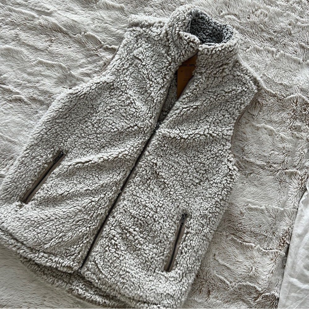 Thread & Supply Gray Sherpa Vest - Picture 2 of 5